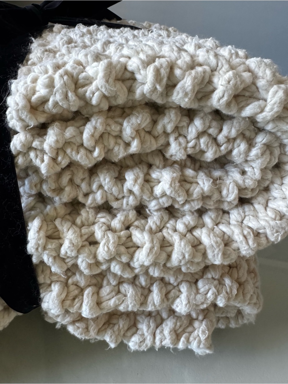 DKNY Pure Chunky Knit Blanket Throw Natural Cream 100% Cotton 50'' x 60'' - Picture 6 of 7